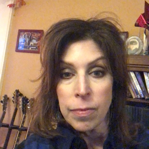 Meet your Posher, Laura - Picture 6 of 6